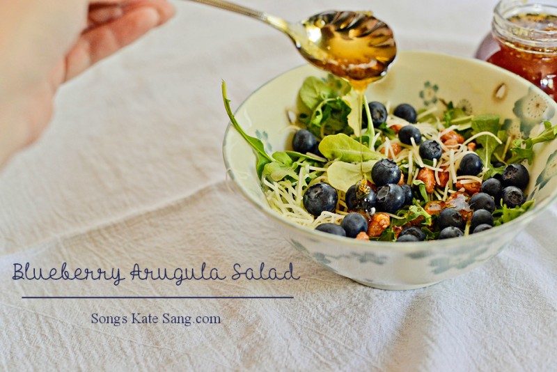 Blueberry Arugula Salad with Honey Drizzle #15MinuteSuppers-5abc