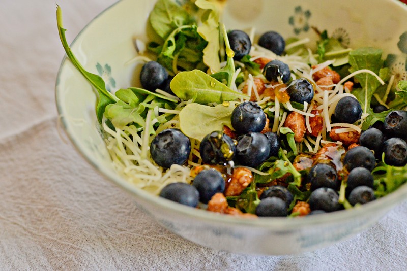 Blueberry Arugula Salad with Honey Drizzle #15MinuteSuppers-7ab